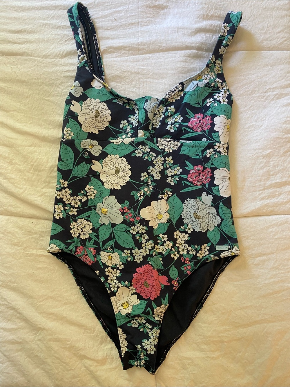 Roxy One Piece